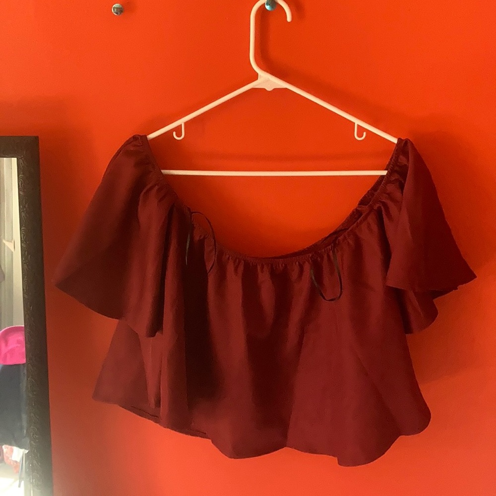 Burgendy off the shoulder shirt/crop top